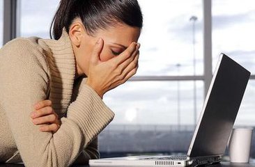 你知道嗎?電腦手機使用過度可誘發(fā)斜視