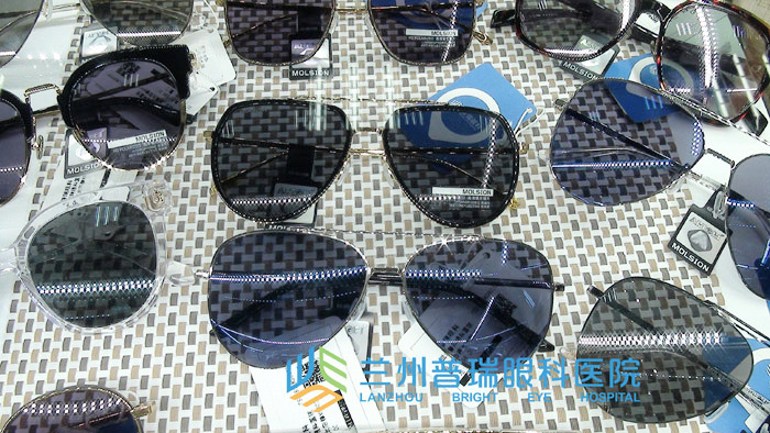 又到夏季,你的太陽(yáng)鏡看價(jià)格還是看品質(zhì)