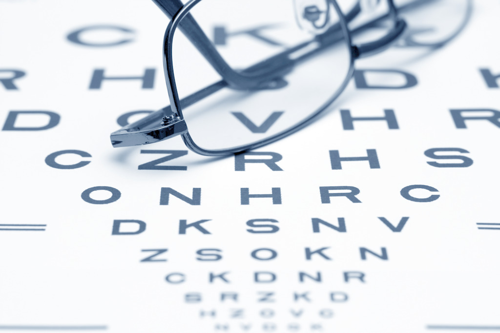 眼睛近視了怎么辦？有什么科學(xué)方法？