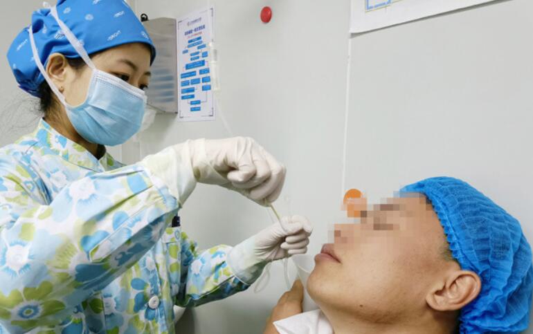 300度近視拖到900度近視，近視手術(shù)是什么感受？